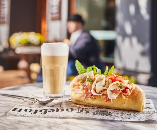 cf-lillis-cafe-2026_01.jpg